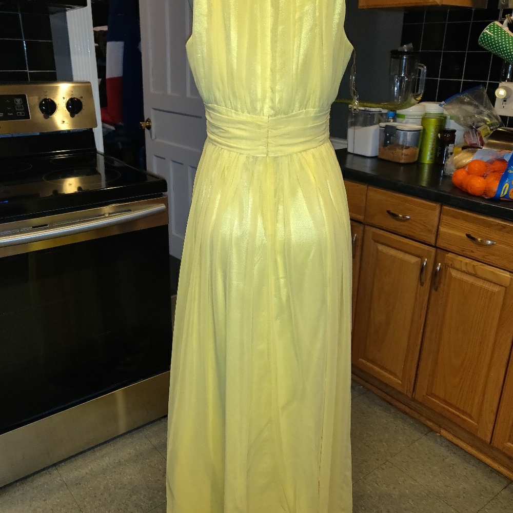 Dress - Picture 2 of 2